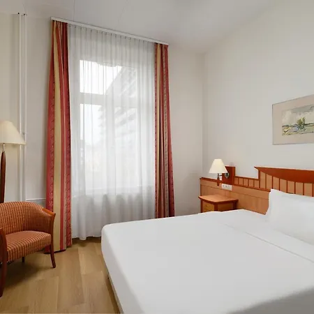 Hotel Danubius Raba 3*