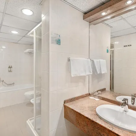 Hotel Danubius Raba 3*