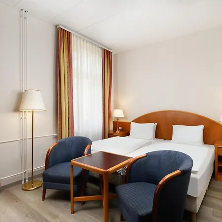 Hotel Danubius Raba 3*