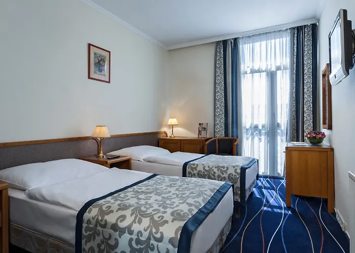 Hotel Danubius Raba 3*